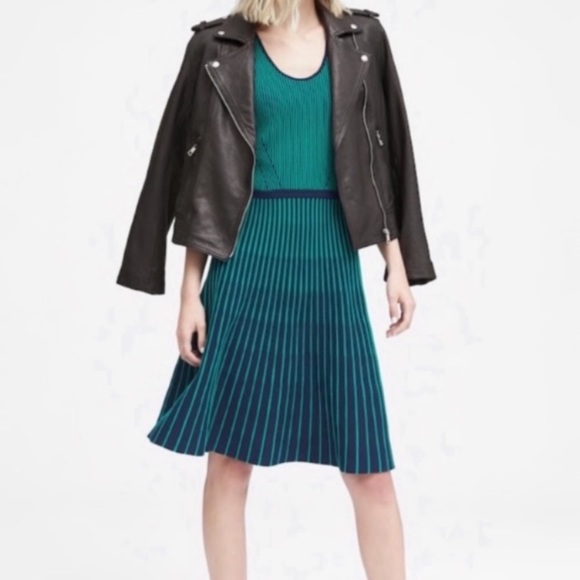 NWT Banana Republic stripe fit & flare dress - Picture 2 of 8